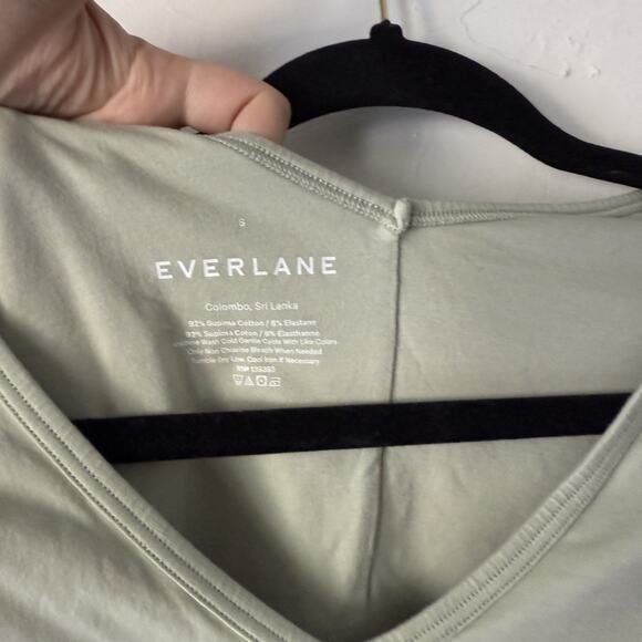 Everlane Bodysuit Womens Small Supima Cotton Stretch‎ V Neck Cap Sleeve - Picture 4 of 9